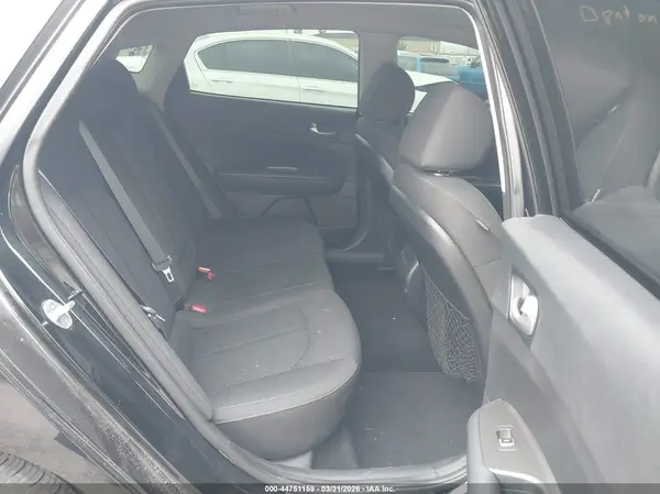 5XXGT4L3XKG325338 2019 KIA OPTIMA - Image 8