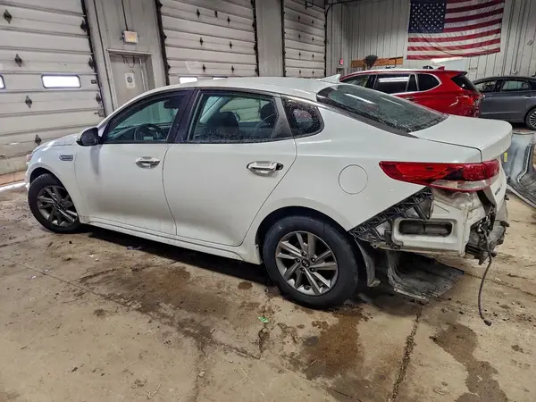 5XXGT4L3XKG325761 2019 KIA OPTIMA - Image 2