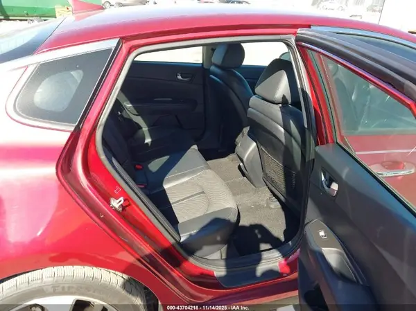 5XXGT4L3XKG327977 2019 KIA OPTIMA - Image 8