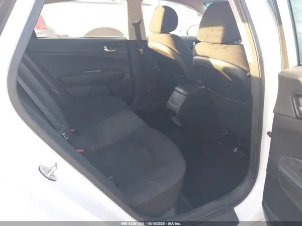 5XXGT4L3XKG330040 2019 KIA OPTIMA - Image 8