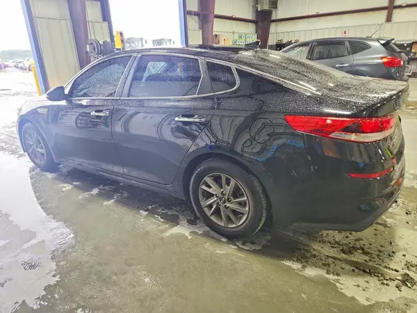 5XXGT4L3XKG330734 2019 KIA OPTIMA - Image 2