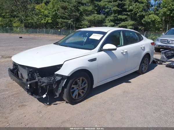 5XXGT4L3XKG332581 2019 KIA OPTIMA - Image 2