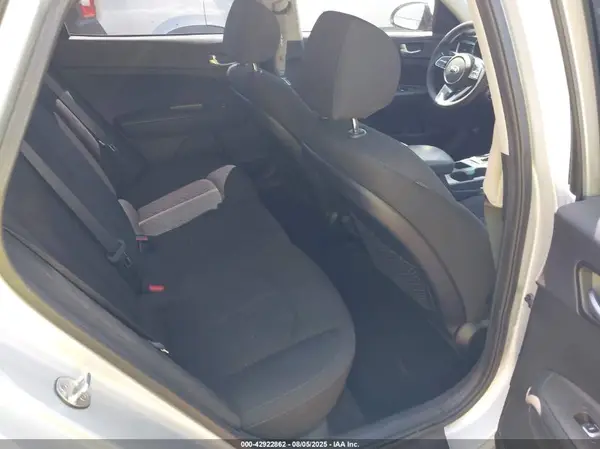 5XXGT4L3XKG332841 2019 KIA OPTIMA - Image 8