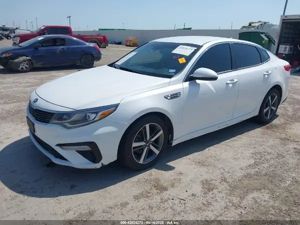 5XXGT4L3XKG333763 2019 KIA OPTIMA - Image 2