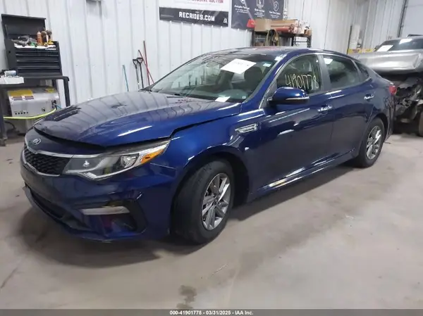 5XXGT4L3XKG334248 2019 KIA OPTIMA - Image 2