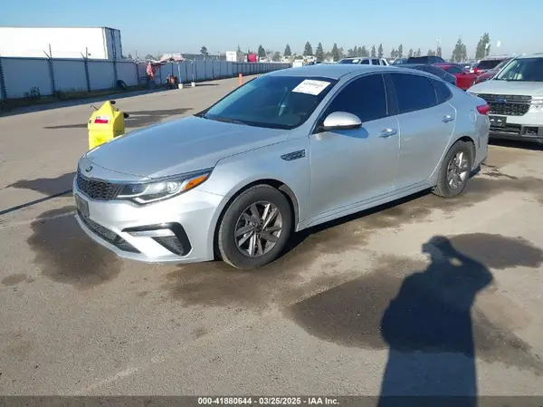 5XXGT4L3XKG336601 2019 KIA OPTIMA - Image 2