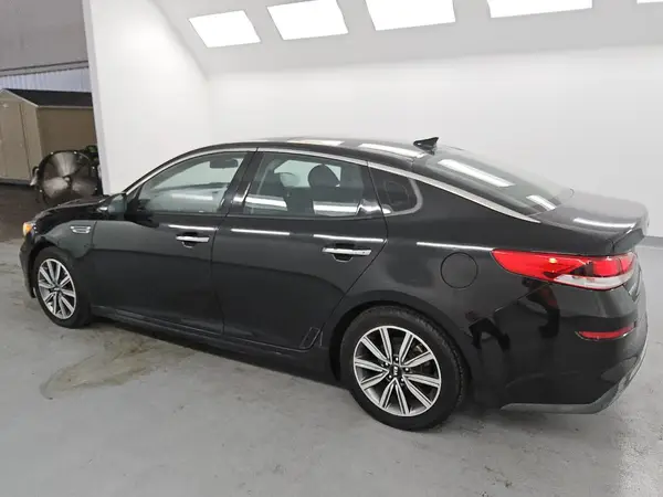 5XXGT4L3XKG337120 2019 KIA OPTIMA - Image 2