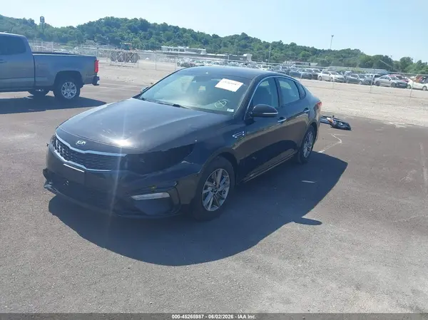 5XXGT4L3XKG338090 2019 KIA OPTIMA - Image 2