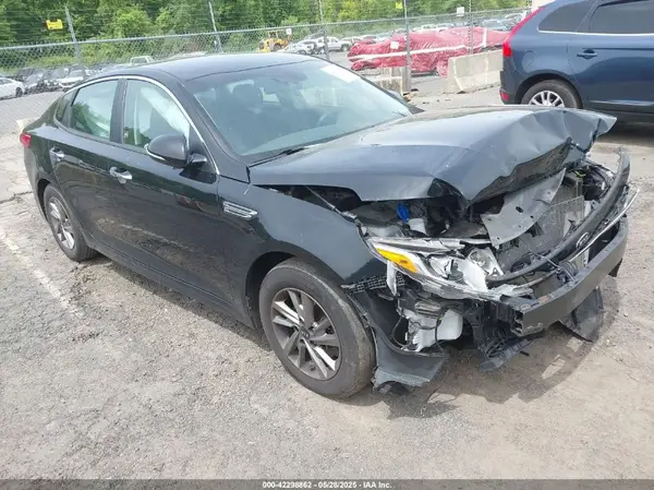 5XXGT4L3XKG339496 2019 KIA OPTIMA - Image 1