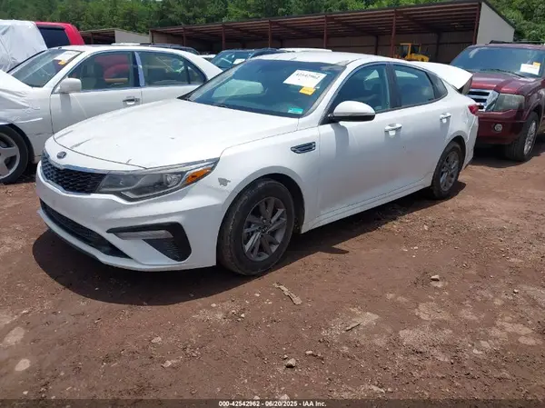 5XXGT4L3XKG340518 2019 KIA OPTIMA - Image 2