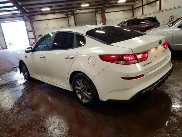 5XXGT4L3XKG341118 2019 KIA OPTIMA - Image 2