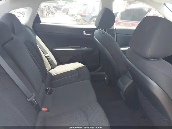 5XXGT4L3XKG345802 2019 KIA OPTIMA - Image 8