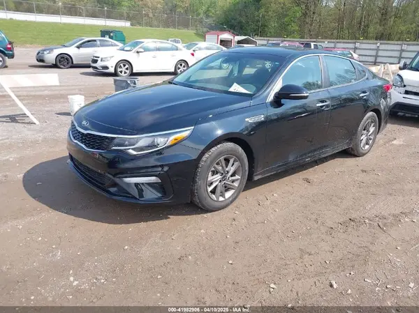 5XXGT4L3XKG349221 2019 KIA OPTIMA - Image 2