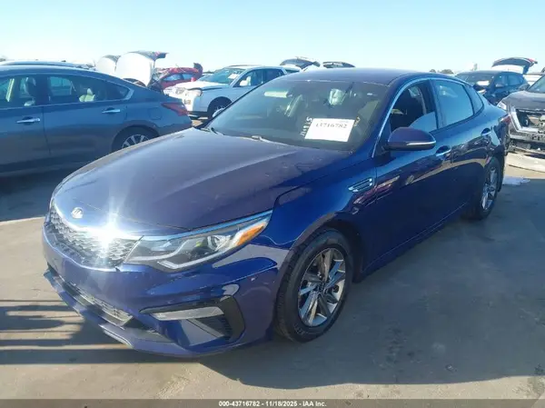 5XXGT4L3XKG349459 2019 KIA OPTIMA - Image 2