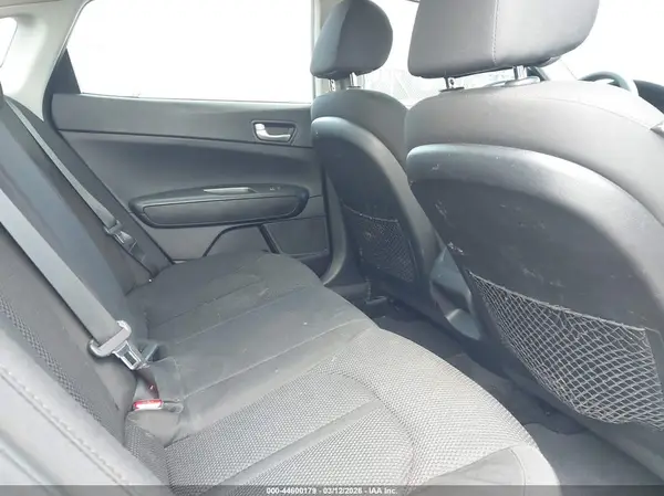 5XXGT4L3XKG352555 2019 KIA OPTIMA - Image 8