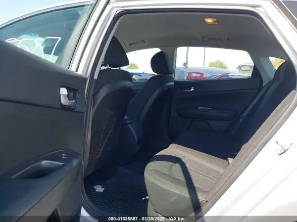 5XXGT4L3XKG355357 2019 KIA OPTIMA - Image 8