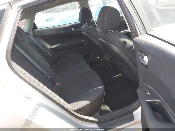 5XXGT4L3XKG358758 2019 KIA OPTIMA - Image 8