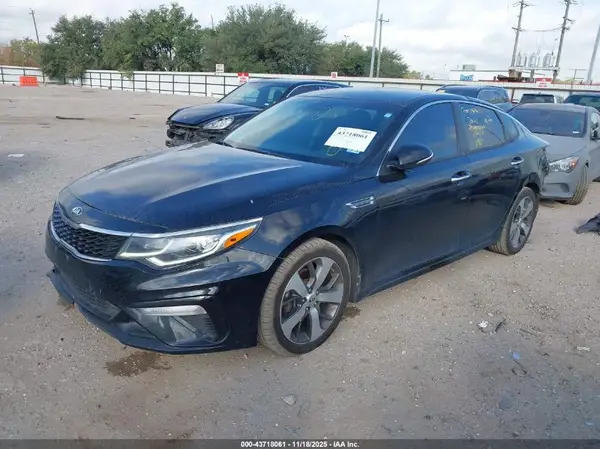 5XXGT4L3XKG359120 2019 KIA OPTIMA - Image 2