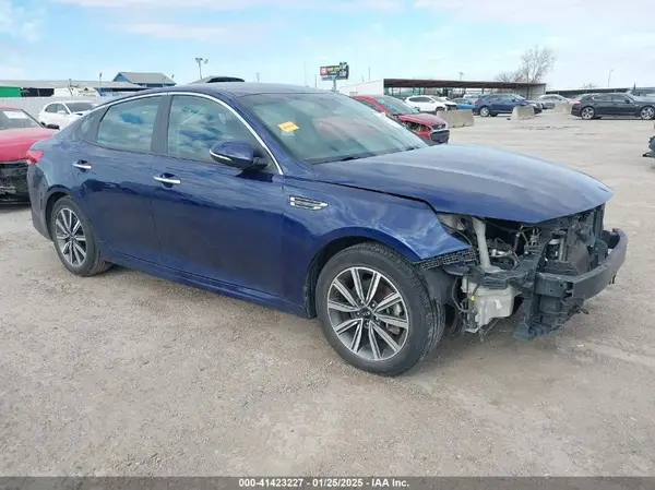 5XXGT4L3XKG359358 2019 KIA OPTIMA - Image 1