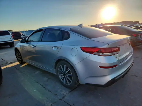 5XXGT4L3XKG362082 2019 KIA OPTIMA - Image 2