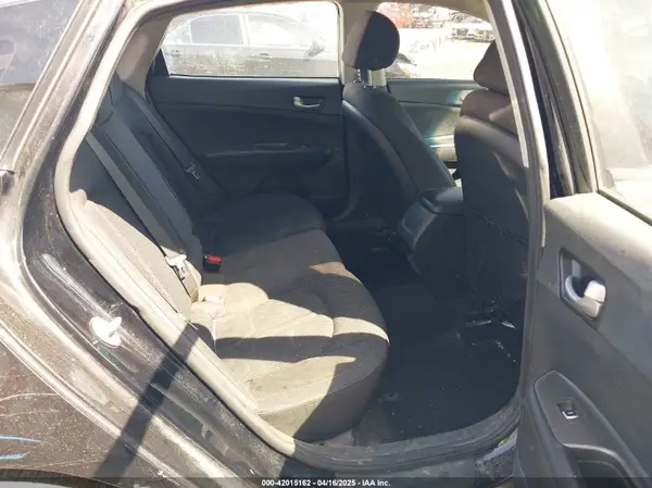 5XXGT4L3XKG364463 2019 KIA OPTIMA - Image 8