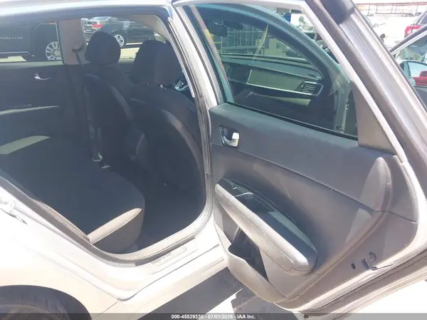 5XXGT4L3XKG366441 2019 KIA OPTIMA - Image 8