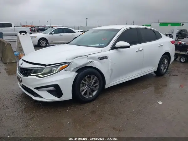 5XXGT4L3XLG381247 2020 KIA OPTIMA - Image 2
