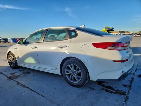 5XXGT4L3XLG384133 2020 KIA OPTIMA - Image 2