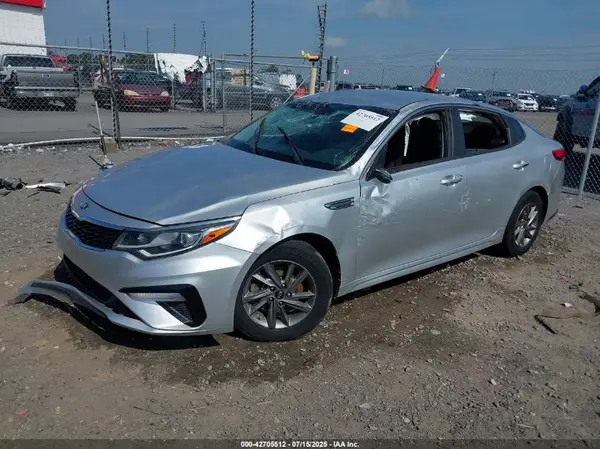 5XXGT4L3XLG385444 2020 KIA OPTIMA - Image 2