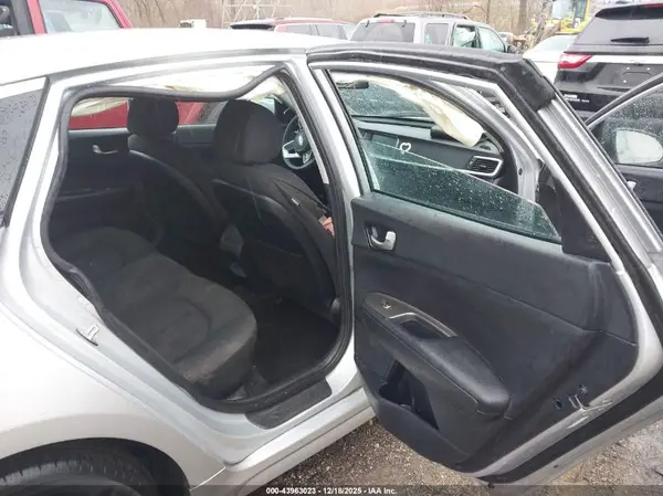 5XXGT4L3XLG386738 2020 KIA OPTIMA - Image 8