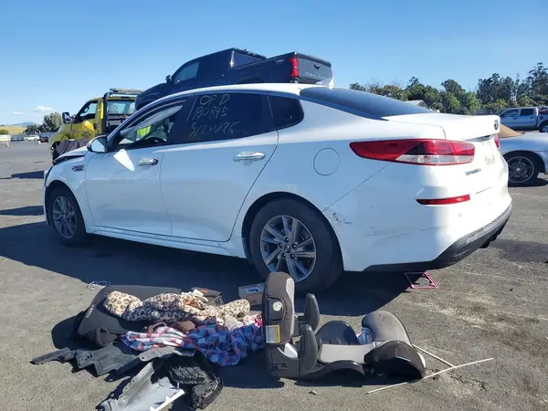 5XXGT4L3XLG389333 2020 KIA OPTIMA - Image 2