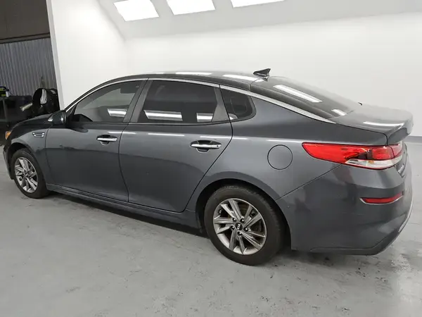 5XXGT4L3XLG390756 2020 KIA OPTIMA - Image 2
