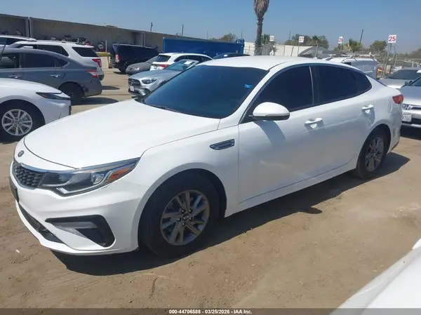 5XXGT4L3XLG396928 2020 KIA OPTIMA - Image 2