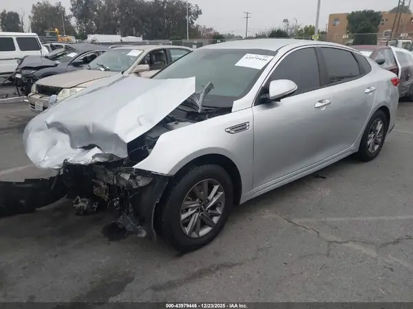 5XXGT4L3XLG398145 2020 KIA OPTIMA - Image 2