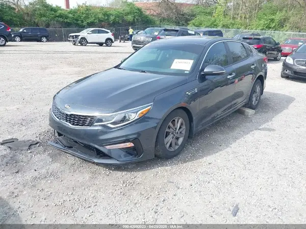 5XXGT4L3XLG399702 2020 KIA OPTIMA - Image 2