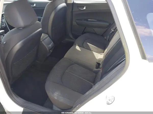 5XXGT4L3XLG401903 2020 KIA OPTIMA - Image 8