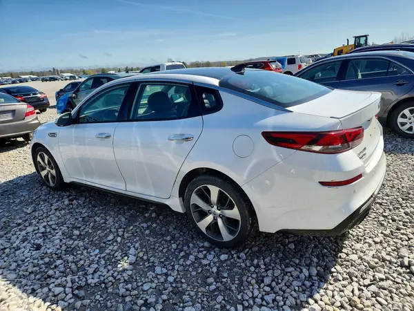 5XXGT4L3XLG410262 2020 KIA OPTIMA - Image 2
