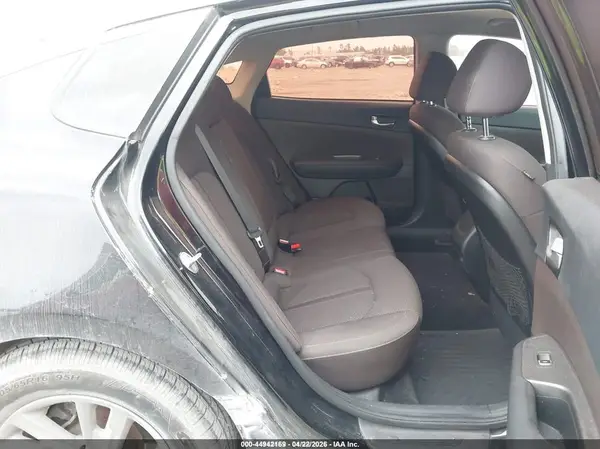 5XXGT4L3XLG417664 2020 KIA OPTIMA - Image 8