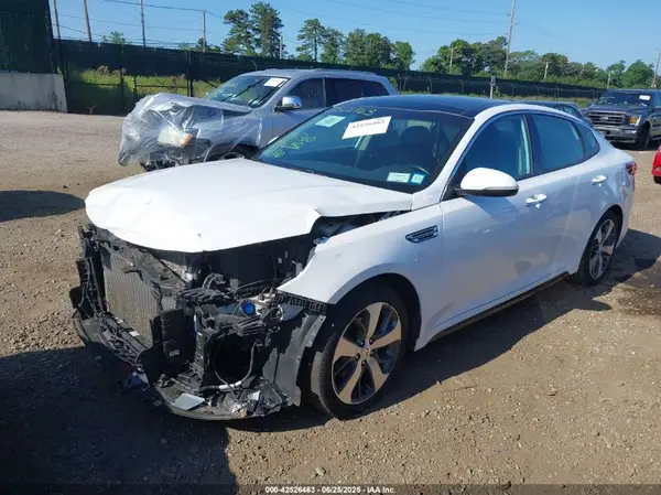 5XXGT4L3XLG419365 2020 KIA OPTIMA - Image 2