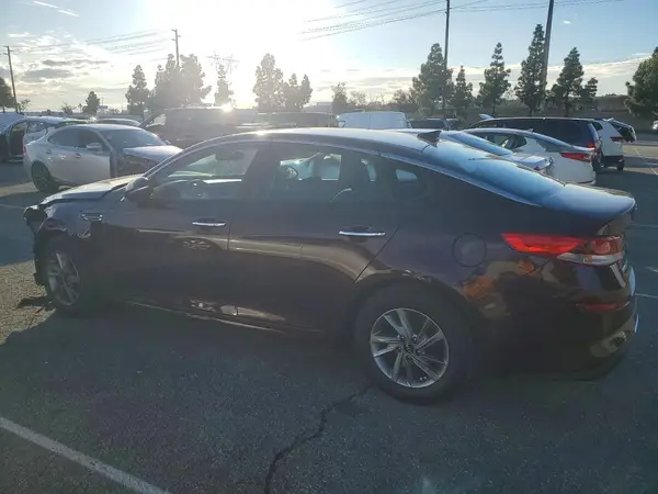 5XXGT4L3XLG422489 2020 KIA OPTIMA - Image 2