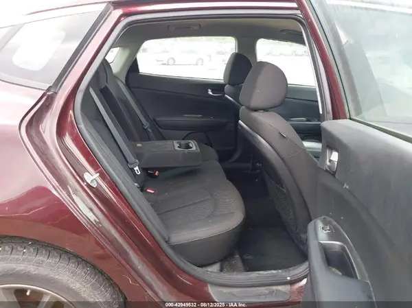 5XXGT4L3XLG423447 2020 KIA OPTIMA - Image 8