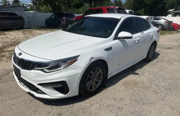 5XXGT4L3XLG424131 2020 KIA OPTIMA - Image 2
