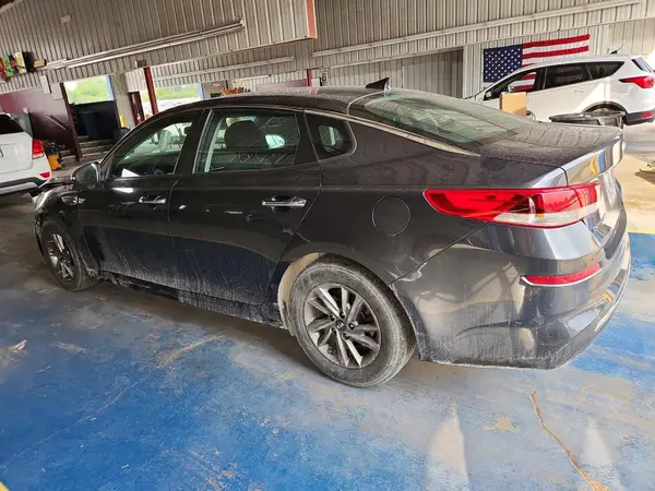5XXGT4L3XLG425358 2020 KIA OPTIMA - Image 2