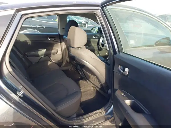 5XXGT4L3XLG425554 2020 KIA OPTIMA - Image 8