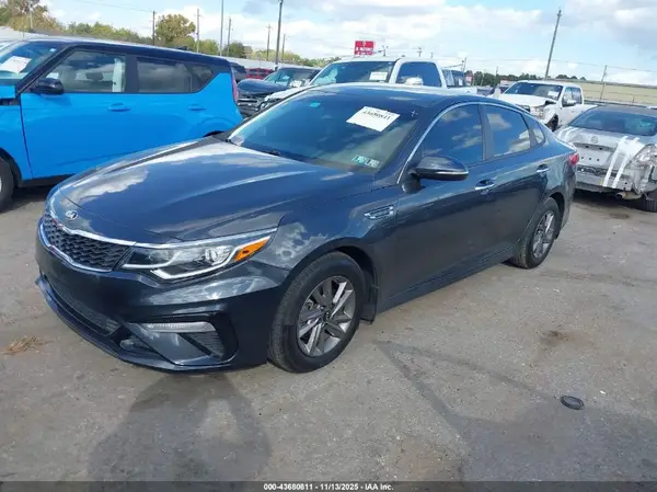 5XXGT4L3XLG426168 2020 KIA OPTIMA - Image 2