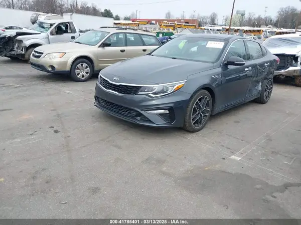 5XXGT4L3XLG426817 2020 KIA OPTIMA - Image 2
