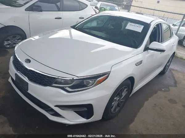 5XXGT4L3XLG432374 2020 KIA OPTIMA - Image 2