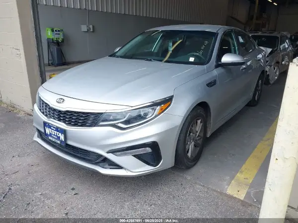 5XXGT4L3XLG433248 2020 KIA OPTIMA - Image 2