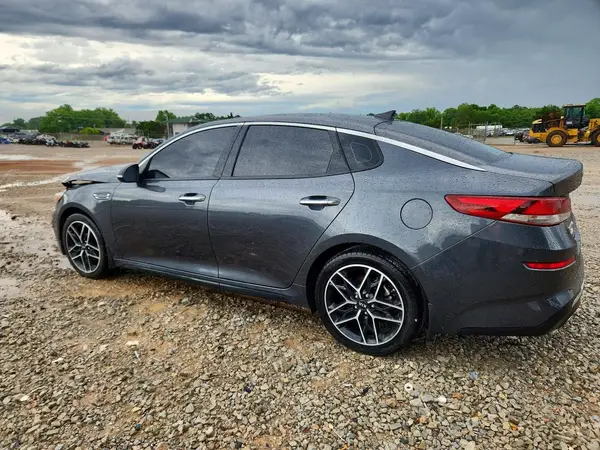 5XXGT4L3XLG435615 2020 KIA OPTIMA - Image 2