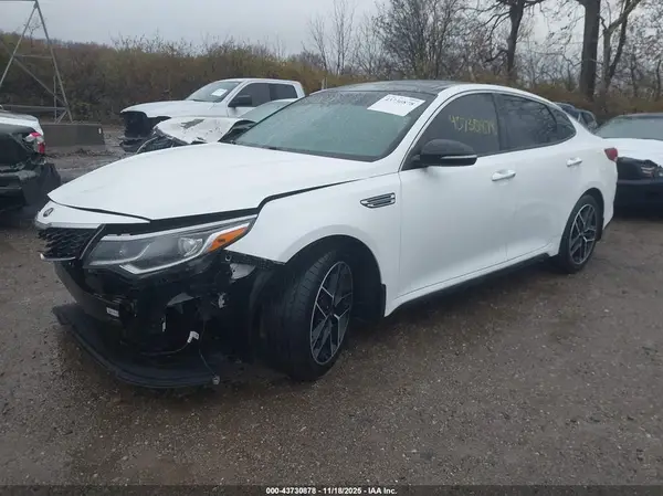 5XXGT4L3XLG440281 2020 KIA OPTIMA - Image 2